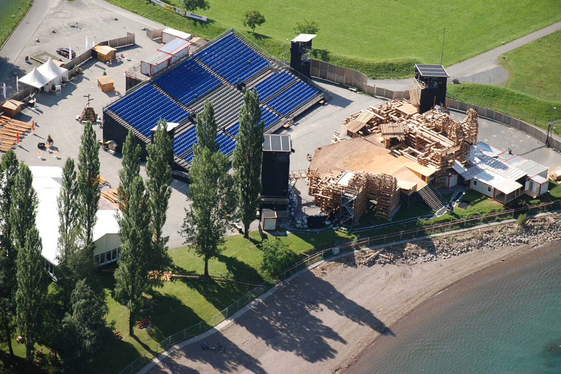 Bender Tribünen, Bühnen und Stadien für Kultur Veranstaltungen Events433